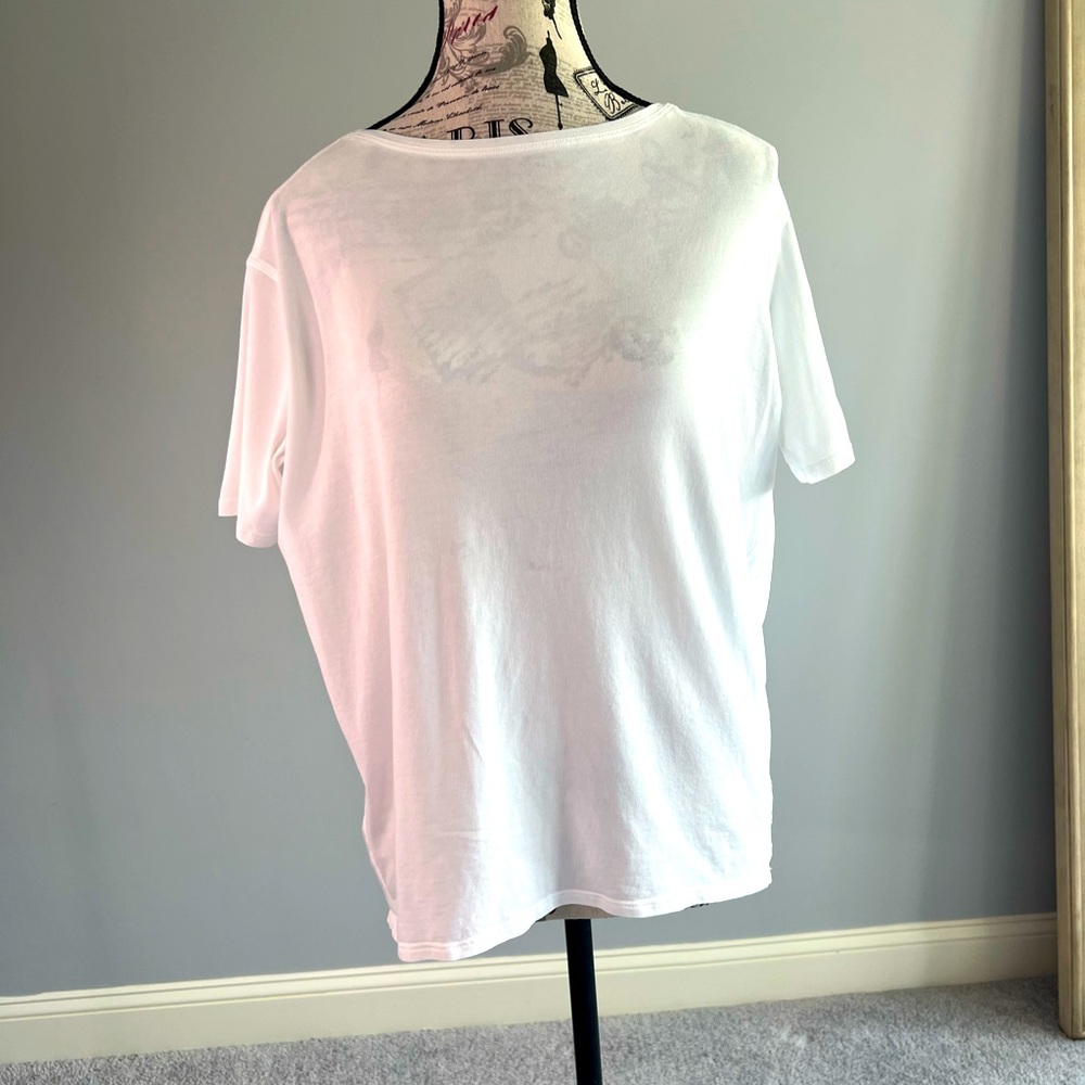 Lululemon EUC Back in action womens size 2 White short sleeve
